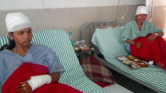 Those injured in the bus accident on Saturday receive treatment at a private hospital. (HT Photo) Those injured in the bus accident on Saturday receive treatment at a private hospital. (HT Photo)