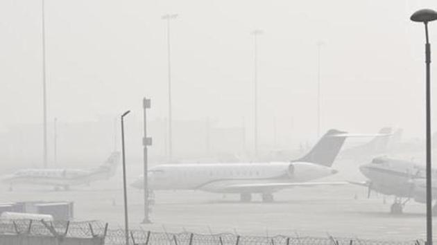 Till now, the Met department used to issue airport-wise warning and many a time, runway 28/10 had enough visibility for landing and take-off but runway 29/11 was not available due to fog. (Virendra Singh Gosain/HT PHOTO) Till now, the Met department used to issue airport-wise warning and many a time, runway 28/10 had enough visibility for landing and take-off but runway 29/11 was not available due to fog. (Virendra Singh Gosain/HT PHOTO)