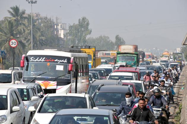 Estimated to cost around Rs.225-crore, the project is the most expensive 3-km long road rework project of PMC. (HT Representational Photo) Estimated to cost around Rs.225-crore, the project is the most expensive 3-km long road rework project of PMC. (HT Representational Photo)