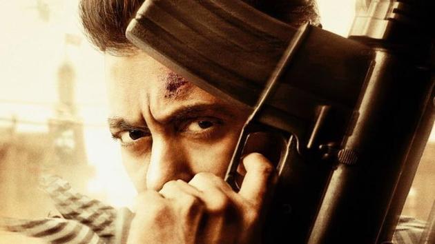 Salman Khan gets to destroy ISC (ISIS) and play peacemaker between India and Pakistan in Tiger Zinda Hai. Salman Khan gets to destroy ISC (ISIS) and play peacemaker between India and Pakistan in Tiger Zinda Hai.