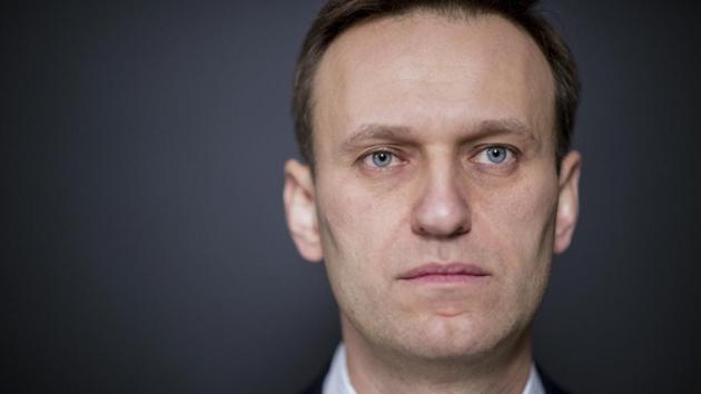 Russian opposition leader Alexei Navalny listens at the Russia's Central Election commission in Moscow, Russia. (AP Photo) Russian opposition leader Alexei Navalny listens at the Russia's Central Election commission in Moscow, Russia. (AP Photo)
