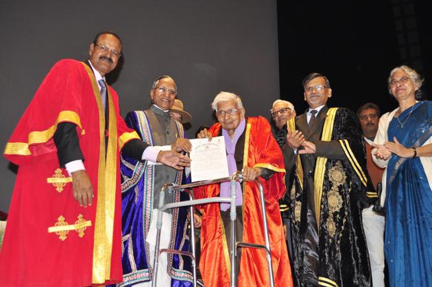 Raj Kumar Vaish (third from left) receives his degree at the Nalanda Open University Convocation.(HT Photo)