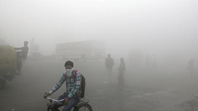 A thick blanket of smog on the outskirts of New Delhi in November.(AP file)