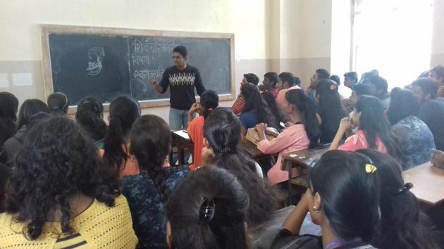 Students during the Shivcharitra class at SP College.(HT PHOTO)