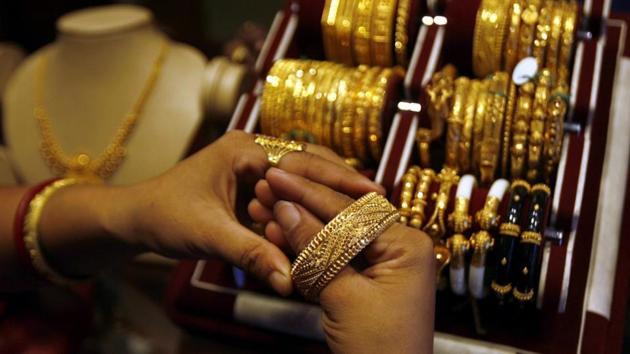 Jewellers attributed the drop in sales to factors like demonetisation, GST and the slowdown in the economy (HT FILE) Jewellers attributed the drop in sales to factors like demonetisation, GST and the slowdown in the economy (HT FILE)