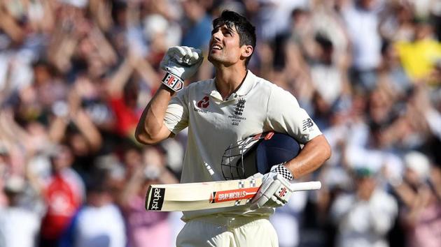 Alastair Cook scored his 32nd Test cricket century to return to form during the Boxing Day Test in Melbourne on Wednesday. (AFP)