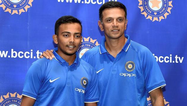 Coach Rahul Dravid and captain Prithvi Shaw at a pre-departure press conference in Mumbai ahead of the ICC U-19 cricket World Cup on Wednesday.(PTI)