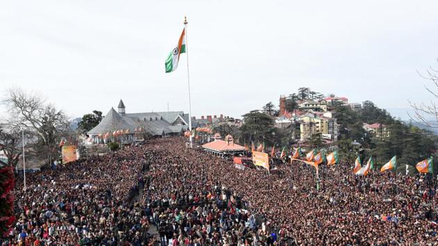 A huge gathering of people at the oath taking ceremony of Himachal Pradesh chief minister Jai Ram Thakurt at Ridge in Shimla on Wednesday. (HT Photo) A huge gathering of people at the oath taking ceremony of Himachal Pradesh chief minister Jai Ram Thakurt at Ridge in Shimla on Wednesday. (HT Photo)