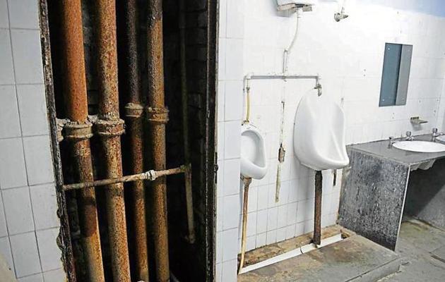 Deplorable condition of toilets in PU hostel (Karun Sharma/HT) Deplorable condition of toilets in PU hostel (Karun Sharma/HT)