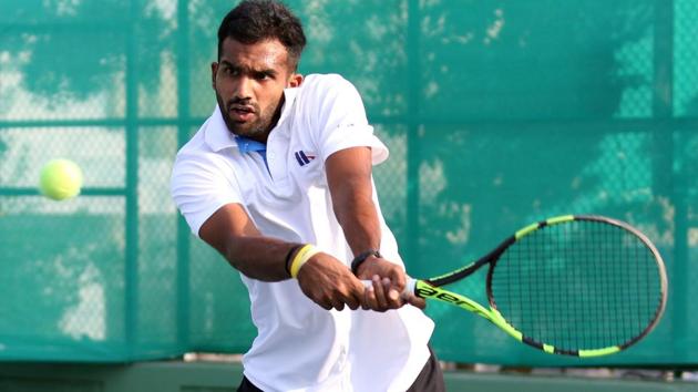 Pune tennis player Arjune Kadhe will be playing at the Tata Open.(HT Photo)