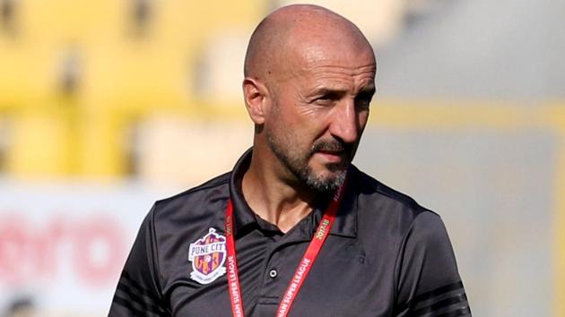 FC Pune City coach Ranko Popovic was handed a four-match suspension for comments made after their ISL match vs FC Goa.(ISL / SPORTZPICS)