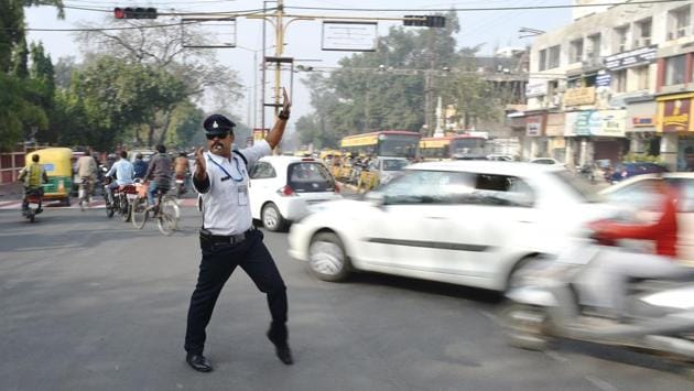 Photos: Ranjeet Singh, Indore’s ‘moonwalking’ traffic cop turns heads ...