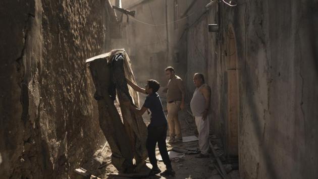 Overall, Washington has contributed $265 million to reconstruction since 2014, on top of $1.7 billion in humanitarian assistance in Iraq in contrast to $14.3 billion that it spent in fighting ISIS. Baghdad at first expected American money would flow in after the defeat of IS, said a senior U.S. official in Washington but Secretary of State Rex Tillerson has said the US is no longer in the business of “nation-building.” (Felipe Dana / AP) Overall, Washington has contributed $265 million to reconstruction since 2014, on top of $1.7 billion in humanitarian assistance in Iraq in contrast to $14.3 billion that it spent in fighting ISIS. Baghdad at first expected American money would flow in after the defeat of IS, said a senior U.S. official in Washington but Secretary of State Rex Tillerson has said the US is no longer in the business of “nation-building.” (Felipe Dana / AP)
