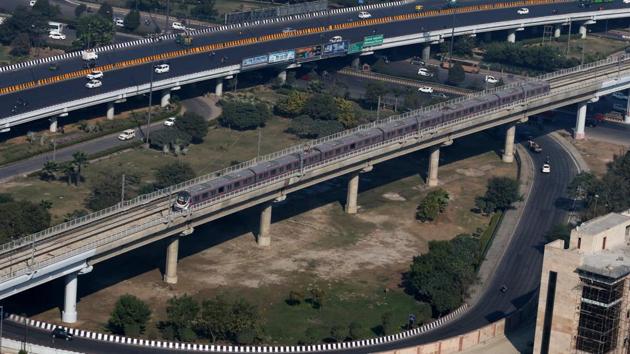 An aerial view of newly inaugurated Kalkaji Mandir-Botanical Garden metro stretch on December 23, 2017. (Salman Ali / HT Photo)
