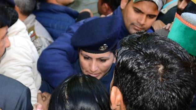 The 62-year-old leader entered into a heated argument with one of the women constables after she was allegedly pushed. Kumari then slapped the woman constable, who hit her back. (Deepak Sansta/HT Photo) The 62-year-old leader entered into a heated argument with one of the women constables after she was allegedly pushed. Kumari then slapped the woman constable, who hit her back. (Deepak Sansta/HT Photo)