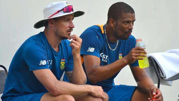 Vernon Philander and Dale Steyn (left) have been named on the South Africa squad for the first cricket Test starting in Cape Town on January 5, 2018.(HT Photo)