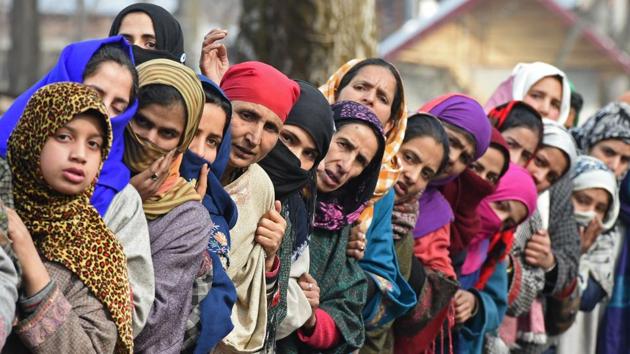 Villagers look on during the funeral of militant commander Noor Mohammad Tantray in the Aripal village of Tral district on December 26, 2017. Noor Mohammad Tantray, the head in the Kashmir valley of the Jaish-e-Mohammad group, was trapped in a house outside Srinagar on Monday evening along with his associates, triggering a fierce overnight gunbattle. (Tauseef Mustafa / AFP)