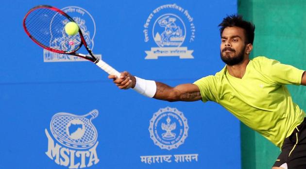 Sumit Nagal beat Divij Sharan in round 1 of qualifiers during the Tata Open Maharashtra held at Balewadi Stadium, in Pune on Saturday. (PTI) Sumit Nagal beat Divij Sharan in round 1 of qualifiers during the Tata Open Maharashtra held at Balewadi Stadium, in Pune on Saturday. (PTI)
