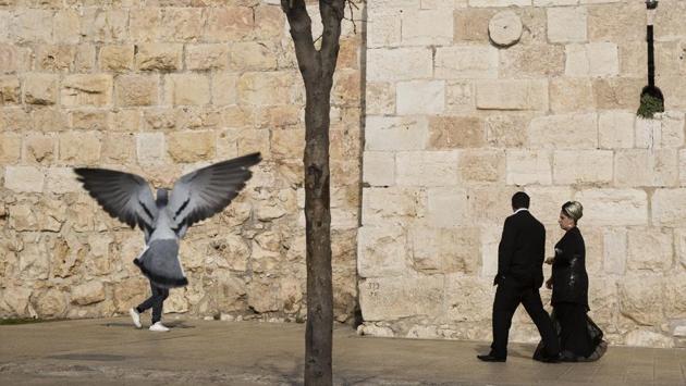 Both Israel and the Palestinians lay claim to the 215 acres bound by the walls. After capturing the Old City in 1967, Israel annexed the entirety of east Jerusalem, a move which the international community doesn’t recognize. Palestinians seek east Jerusalem and the Old City as the capital of a future state. (Oded Balilty / AP) Both Israel and the Palestinians lay claim to the 215 acres bound by the walls. After capturing the Old City in 1967, Israel annexed the entirety of east Jerusalem, a move which the international community doesn’t recognize. Palestinians seek east Jerusalem and the Old City as the capital of a future state. (Oded Balilty / AP)