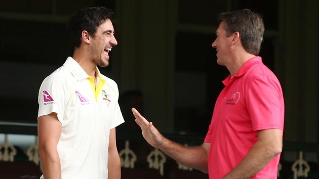 Glenn McGrath has advised Australian selectors to not risk Mitchell Starc for the Sydney Test if he is not 100 percent fit with a tour of South Africa looming.(Getty Images)