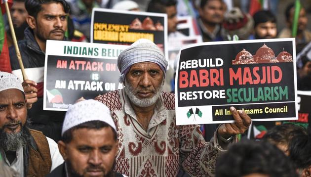 A protest march on the 25th anniversary of Babri masjid demolition in New Delhi, December 6, 2017(Burhaan Kinu/HT PHOTO)