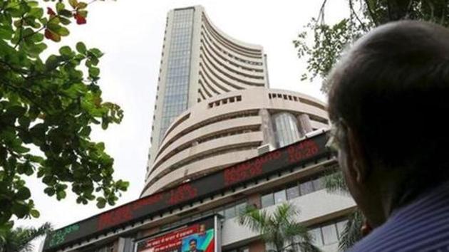 SBI dropped the most by over 1% among Sensex scrips. Hindustan Unilever, Kotak Bank and Asian Paints also dropped yup to 1%. (Reuters File Photo) SBI dropped the most by over 1% among Sensex scrips. Hindustan Unilever, Kotak Bank and Asian Paints also dropped yup to 1%. (Reuters File Photo)