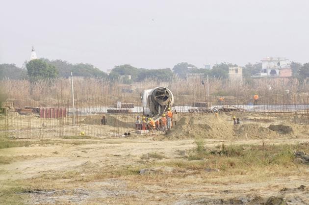The Rs 300 crore project was started in 2010 and was scheduled to be completed in 2013. (Sunil Ghosh/HT photo) The Rs 300 crore project was started in 2010 and was scheduled to be completed in 2013. (Sunil Ghosh/HT photo)