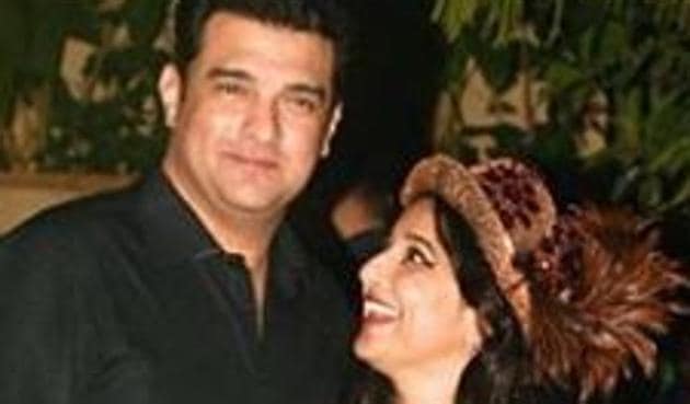 Vidya Balan poses with husband Siddharth Roy Kapur at her birthday party.