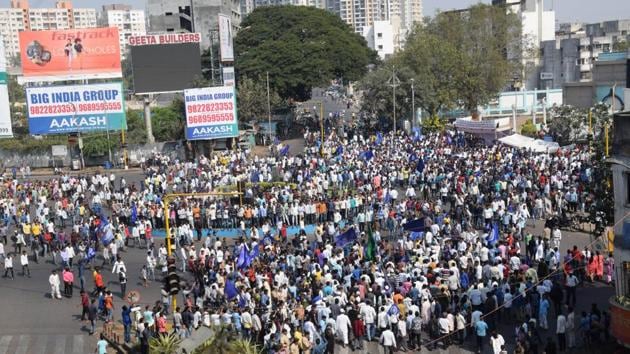 A massive crowd of Dalit protesters during the Maharashtra Bandh, called by Dalit leader Prakash Ambedkar, in Pimpri on Wednesday. (HT PHOTO) A massive crowd of Dalit protesters during the Maharashtra Bandh, called by Dalit leader Prakash Ambedkar, in Pimpri on Wednesday. (HT PHOTO)