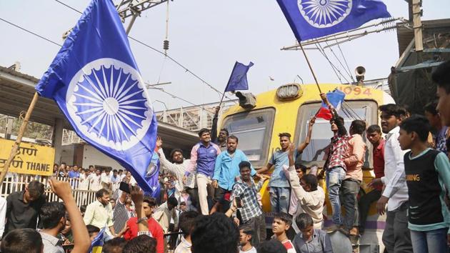 Bandh Called Off After Violent Dalit Protests In Mumbai, Other Parts Of ...