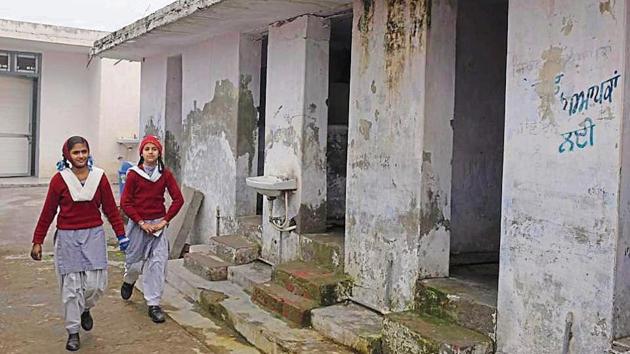 The school only has six toilets to cater to a strength of 450 students. (Gurpreet Singh/HT) The school only has six toilets to cater to a strength of 450 students. (Gurpreet Singh/HT)