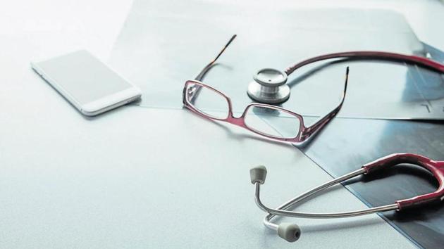 Every year, around 7,000 students graduate from medical colleges in Maharashtra. (HT FILE) Every year, around 7,000 students graduate from medical colleges in Maharashtra. (HT FILE)