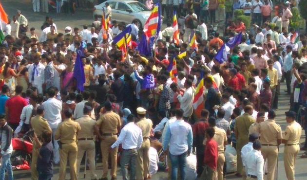 Wednesday’s Maharashtra bandh saw Dalits protesting on Mumbai’s streets in large numbers. (Bachchan Kumar) Wednesday’s Maharashtra bandh saw Dalits protesting on Mumbai’s streets in large numbers. (Bachchan Kumar)