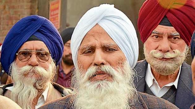 Former Chief Khalsa Diwan president Charanjit Singh Chadha (C) at the cremation of his son Inderpreet Singh Chadha (right) — who killed himself on Wednesday after a video showing Charanjit in an objectionable act with a woman went viral, and a case was registered — in Amritsar on Friday. (Sameer Sehgal/HT) Former Chief Khalsa Diwan president Charanjit Singh Chadha (C) at the cremation of his son Inderpreet Singh Chadha (right) — who killed himself on Wednesday after a video showing Charanjit in an objectionable act with a woman went viral, and a case was registered — in Amritsar on Friday. (Sameer Sehgal/HT)