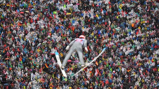 Constantin Schmid of Germany soars during the ski jumping event of the third stage at the 66th Four Hills Tournament on January 4, 2018 in Innsbruck, Austria. (Joe Klamar / AFP) Constantin Schmid of Germany soars during the ski jumping event of the third stage at the 66th Four Hills Tournament on January 4, 2018 in Innsbruck, Austria. (Joe Klamar / AFP)