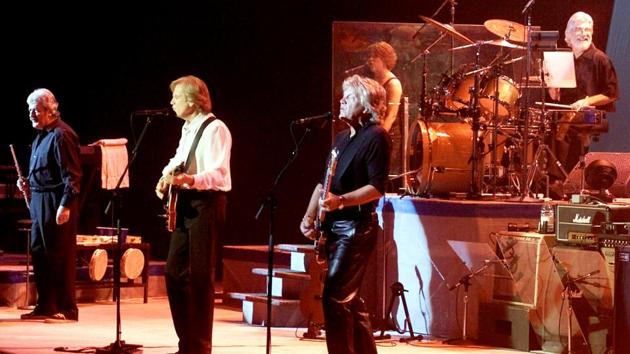 Ray Thomas Of British Rockers The Moody Blues Dies At 76 Hindustan Times Ray Thomas Of British Rockers The Moody Blues Dies At 76 Hindustan Times