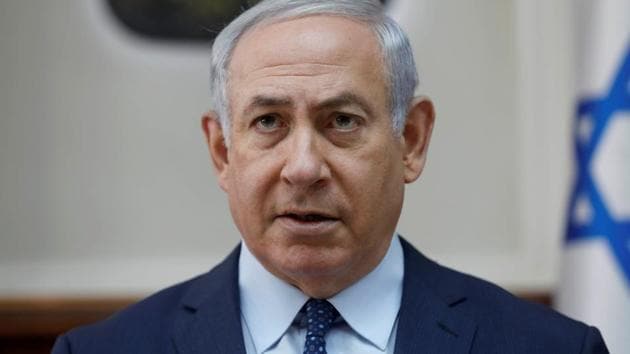 Israeli Prime Minister Benjamin Netanyahu attends the weekly cabinet meeting at the Prime Minister's office in Jerusalem January 7, 2018. (REUTERS) Israeli Prime Minister Benjamin Netanyahu attends the weekly cabinet meeting at the Prime Minister's office in Jerusalem January 7, 2018. (REUTERS)