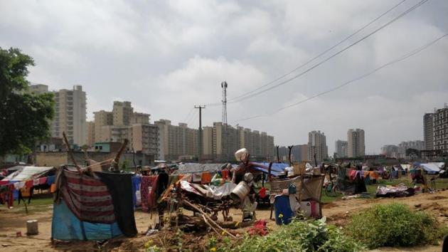 According to the 2011 Census, Gurgaon has a total of 30,888 slums where the population is 144,805. This figure is around 16.33% of the total population of Gurgaon city. (HT File Photo) According to the 2011 Census, Gurgaon has a total of 30,888 slums where the population is 144,805. This figure is around 16.33% of the total population of Gurgaon city. (HT File Photo)