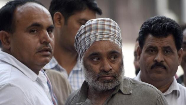 Mintoo and Kashmir Singh along with four gangsters Vicky Gounder, Gurpreet Sekhon, Kulpreet Singh alias Neeta Deol and Amandeep Singh Dhotian had escaped from the high-security Nabha jail on November 27, 2016, after armed men stormed the prison premises. (HT File/Representative image) Mintoo and Kashmir Singh along with four gangsters Vicky Gounder, Gurpreet Sekhon, Kulpreet Singh alias Neeta Deol and Amandeep Singh Dhotian had escaped from the high-security Nabha jail on November 27, 2016, after armed men stormed the prison premises. (HT File/Representative image)