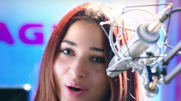 Na Nuvve first look: Tamannaah plays the role of an RJ in her upcoming film. Na Nuvve first look: Tamannaah plays the role of an RJ in her upcoming film.