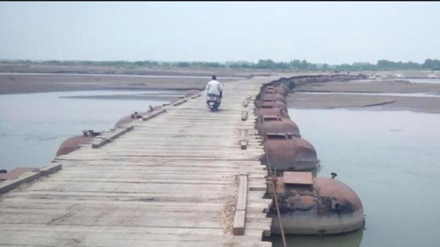 The continuous erosion of the land of these villages has become a serious cause of concern to residents of these villages. (HT File) The continuous erosion of the land of these villages has become a serious cause of concern to residents of these villages. (HT File)