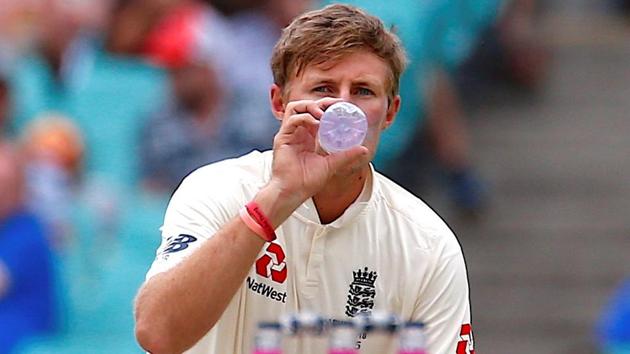 England captain Joe Root has a drink during a break on the fifth day of the fifth Ashes Test vs Australia at Sydney.(Reuters)