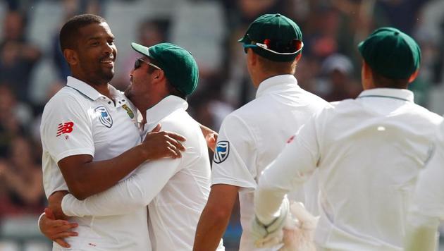 Vernon Philander (L) tore through the Indian batting line-up as South Africa won by 72 runs in the Newlands Test. (REUTERS) Vernon Philander (L) tore through the Indian batting line-up as South Africa won by 72 runs in the Newlands Test. (REUTERS)