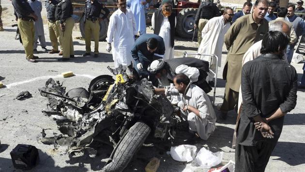 Pakistan: Seven Killed, 23 Injured In Blast Aimed At Police Truck ...