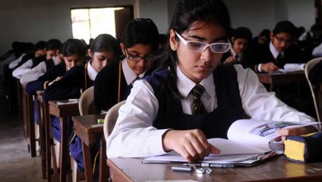Class 10 students appear for their board examinations at a school in Lucknow. (HT File Photo) Class 10 students appear for their board examinations at a school in Lucknow. (HT File Photo)