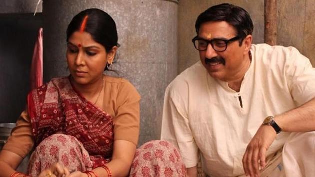 Sunny Deol and Sakshi Tanwar in a still from Mohalla Assi.