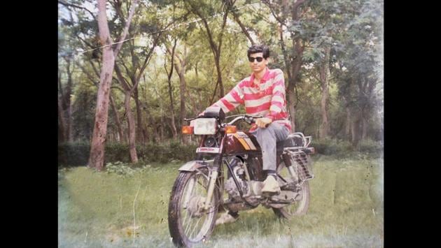 Naresh Dhankar, a 43-year-old former Army officer, went on a murderous spree early on January 02, 2018, randomly killing six persons with an iron rod in Haryana’s Palwal town, 60 km south of Delhi. (Burhaan Kinu / HT Photo) Naresh Dhankar, a 43-year-old former Army officer, went on a murderous spree early on January 02, 2018, randomly killing six persons with an iron rod in Haryana’s Palwal town, 60 km south of Delhi. (Burhaan Kinu / HT Photo)