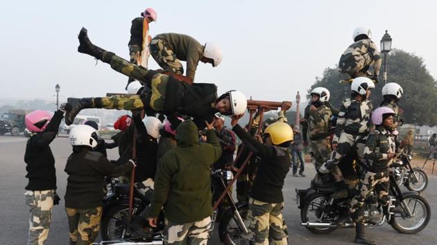 The 27-members of the daredevil team, drawn from various combat ranks of the force expect to bring in cheers when they showcase their stunts and acrobatics riding 350 CC Royal Enfield Bullet motorcycles. (Vipin Kumar / HT Photo) 