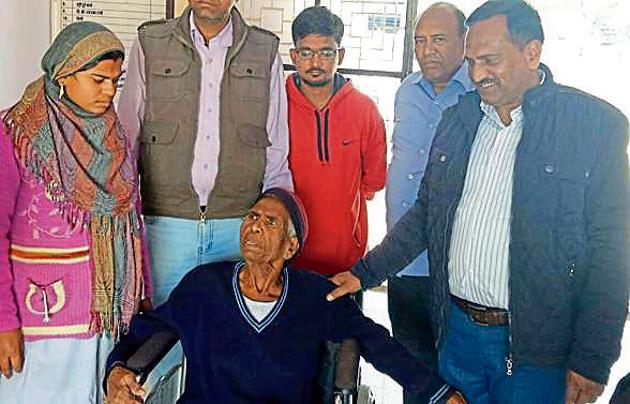 Pannabai Abir, who was rescued by some social organisations, in Kota on Friday. (HT Photo) Pannabai Abir, who was rescued by some social organisations, in Kota on Friday. (HT Photo)