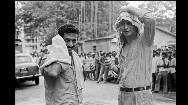 Naseeruddin Shah and Stellan Skarsgard on the sets of ‘The Perfect Murder,’ Bombay 1987. From unguarded moments on film sets to public events, her eye is trained on the oddities of daily life. “In my experience it (Mumbai) has always been an extremely welcoming city for photographers,” said Taraporevala. (Sooni Taraporevala / Courtesy Sunaparanta)